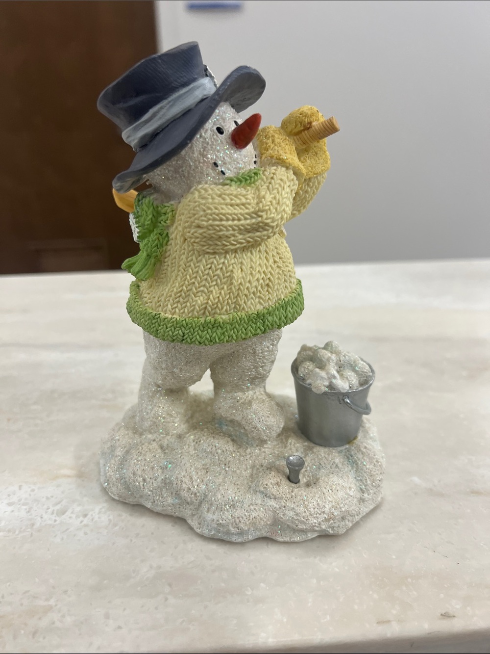 Russ Snowman Golfer Figurine in Yellow Sweater and Navy Hat